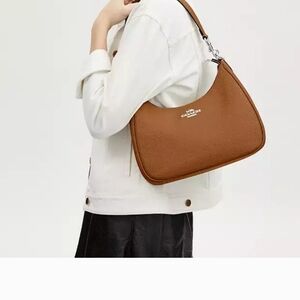 NWT! Coach Teri Hobo Bag in Light Saddle Color